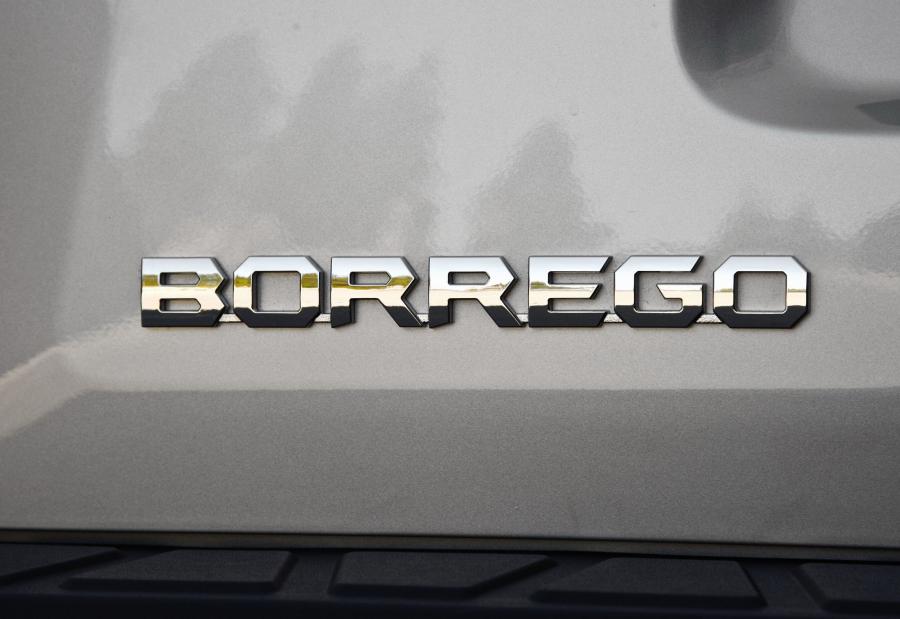  Kia Borrego 2009 года  (фото 200 из 345)